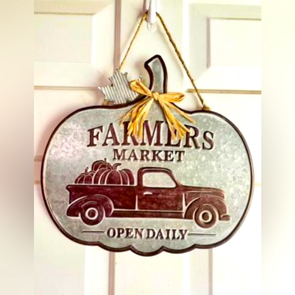 *Farmers Market Galvanized Metal Wall Hanging